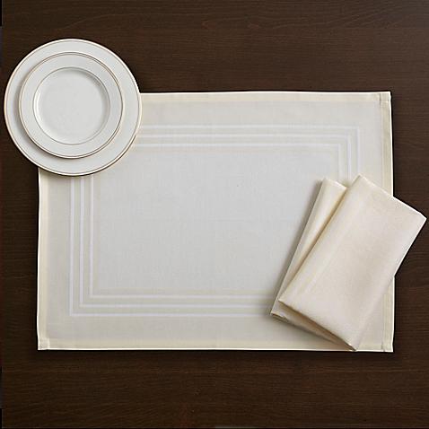 Wamsutta® Collection Chatham Placemat in Butter Cream