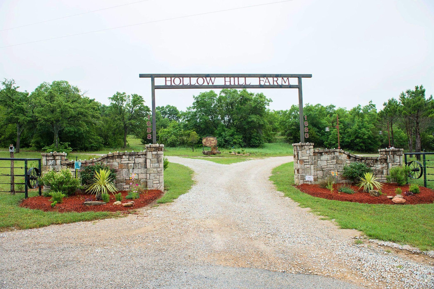 The Wedding Website of Kristonee Wade and Robert Kidd