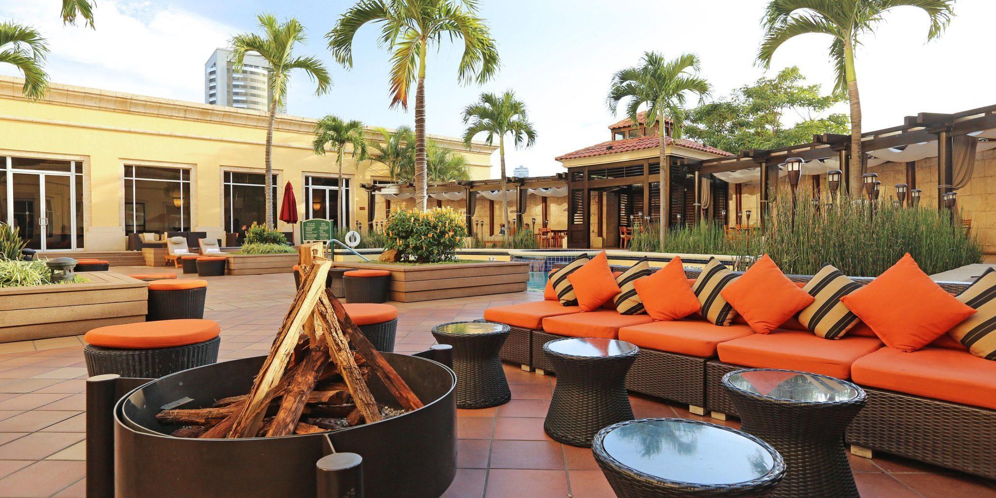 The Wedding Website of Miguel Medina and Victoria Alvarez