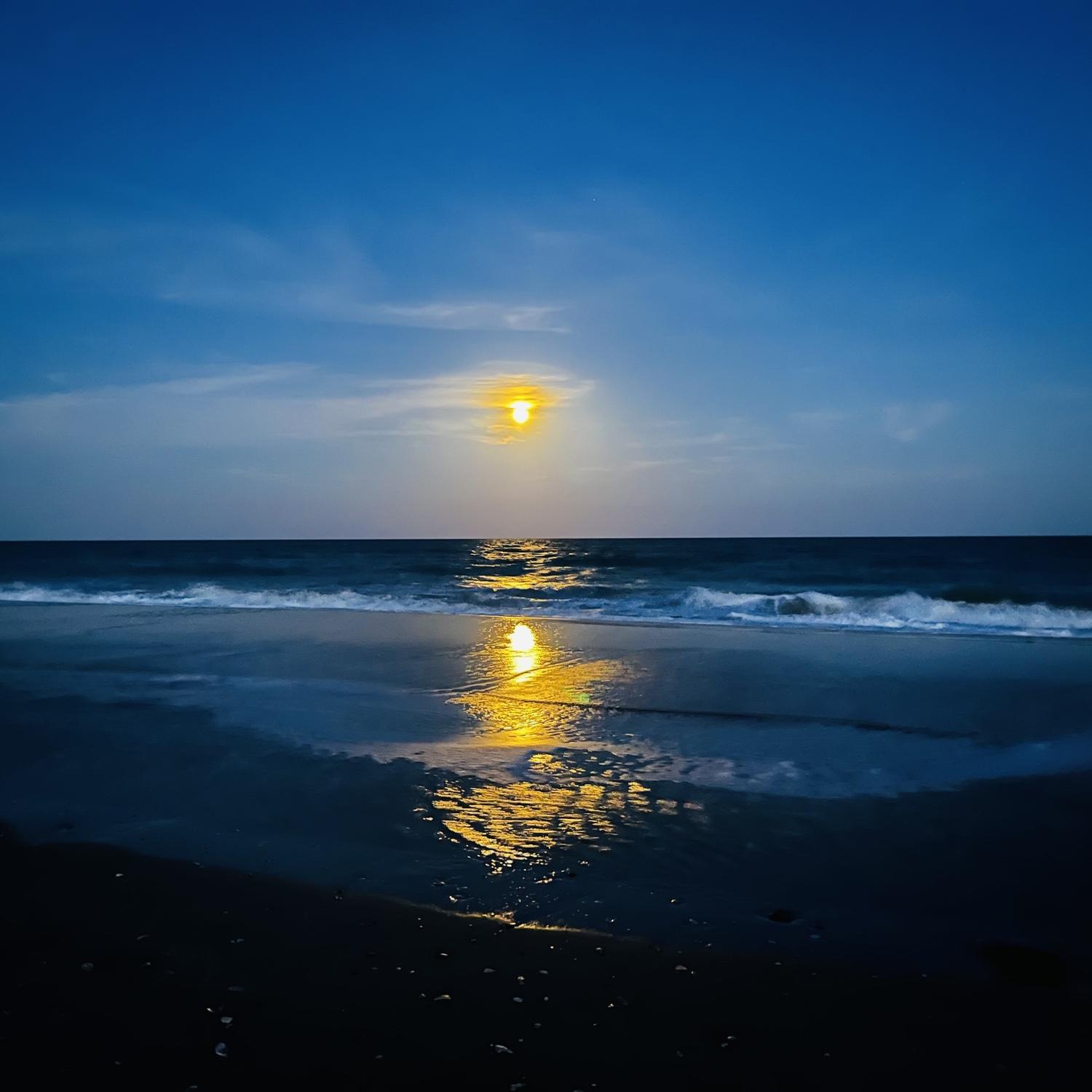 Pretty moon at Onslow Beach!