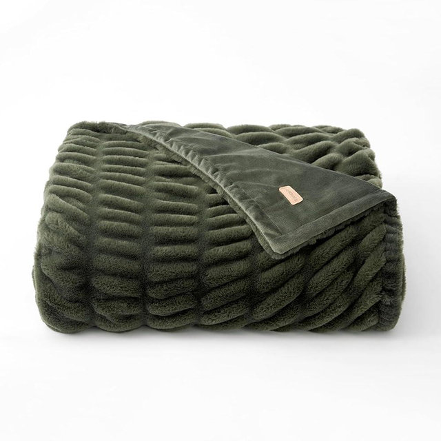 EVERGRACE Luxurious Soft Faux Rabbit Fur Throw Blanket, Cozy Fuzzy Plush Warm Throws for Couch Bed Sofa Chair Home Decor, Ruched Bubble Fluffy Blanket with Reversible Velvet, 50" x 60", Loden Green