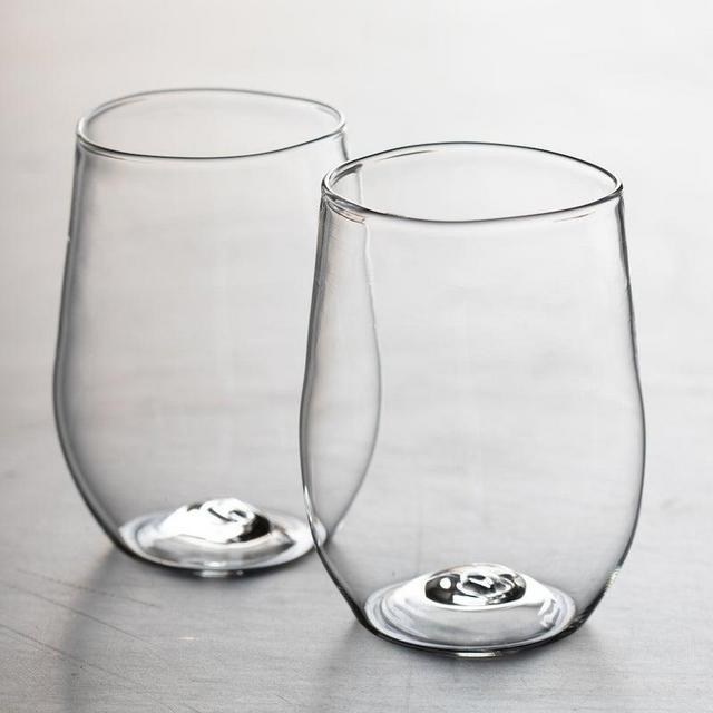 pair of Vino Rosso