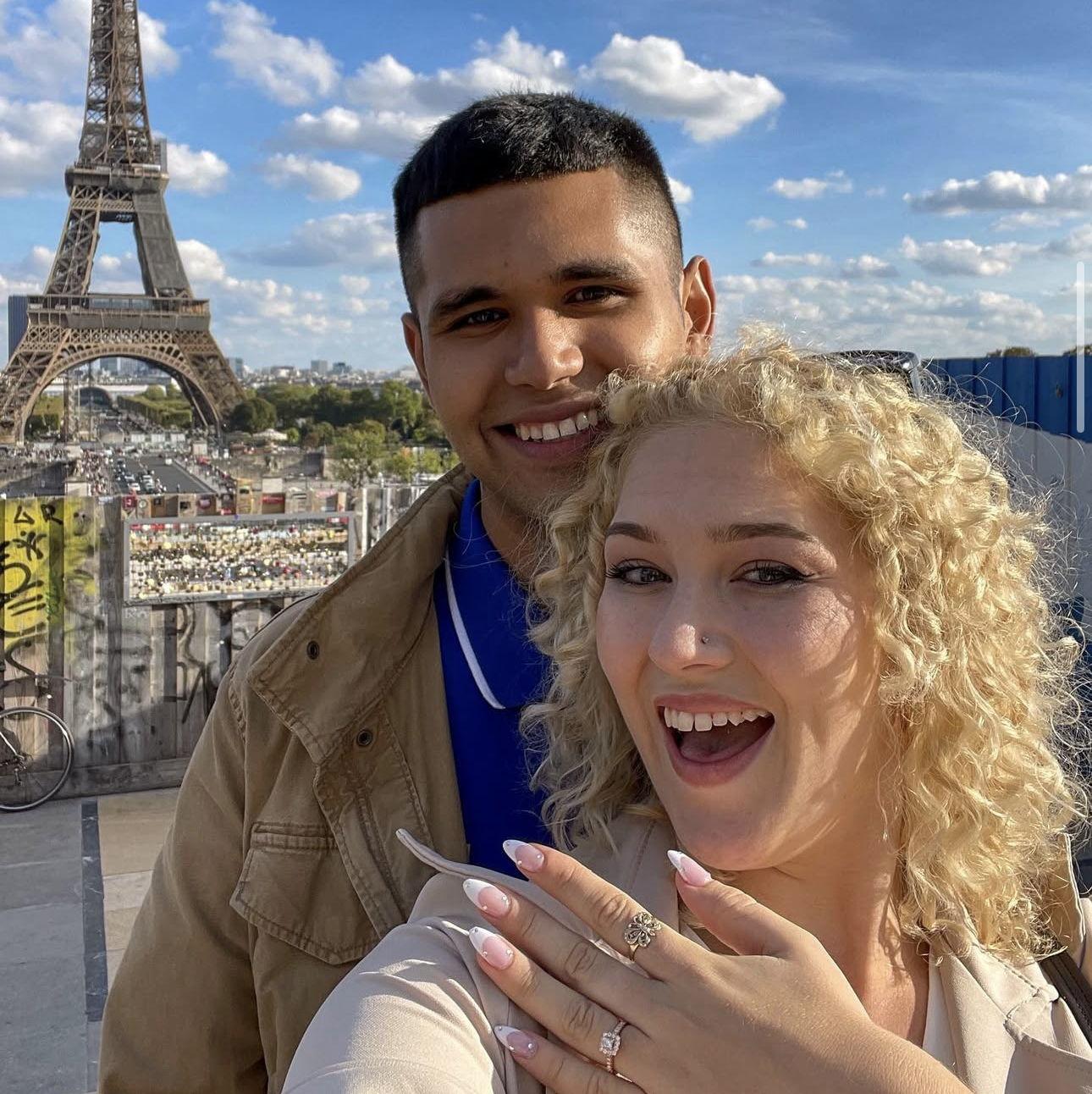 She said "Yes"!! / ¡Ella dijo que sí! (2022)