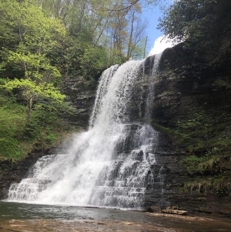 The Cascades: Our first official date