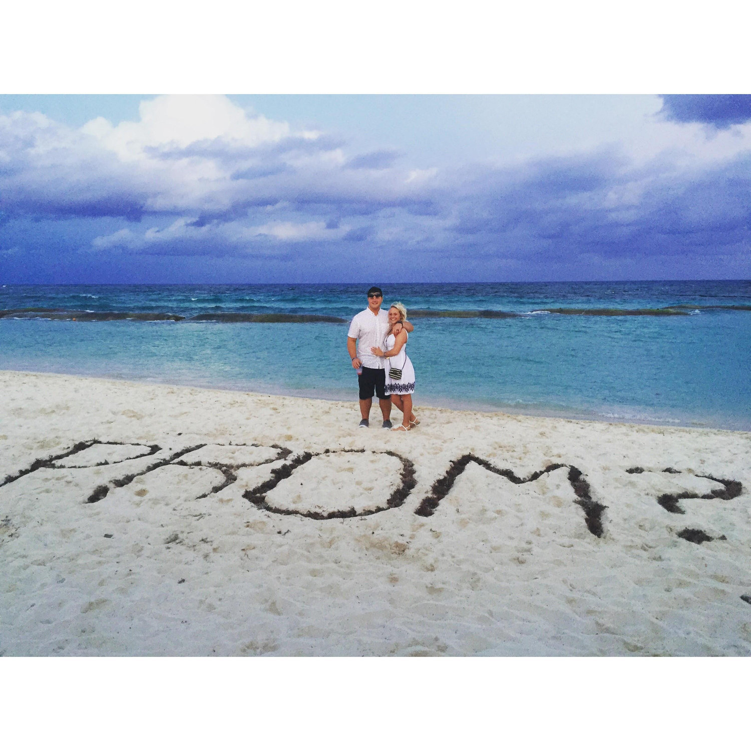 April 7, 2016
Bride asked Groom to her Senior Prom in Mexico.