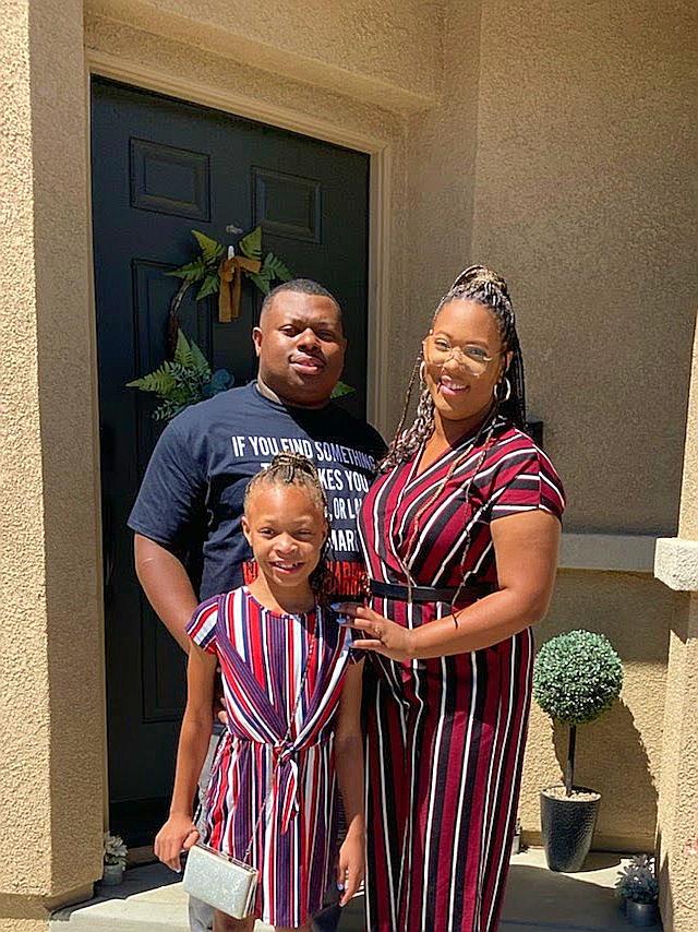 The Wedding Website of Karina Bettis and Jermaine Willis