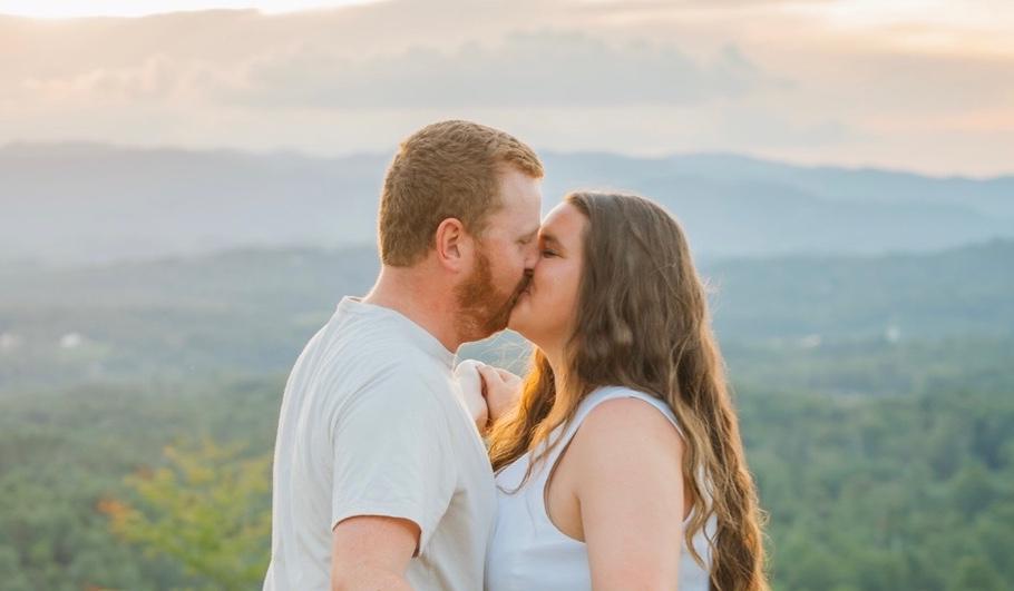 The Wedding Website of Nancy Medford and David Fender