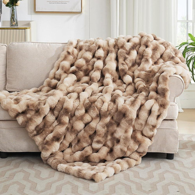 VFROO Ultra Plush Bubble Faux Rabbit Fur Blanket – 950GSM Thick Fluffy Throw Blanket for Bed, Couch, Sofa, or Gift, 60" × 80", Tie-dye Coffee
