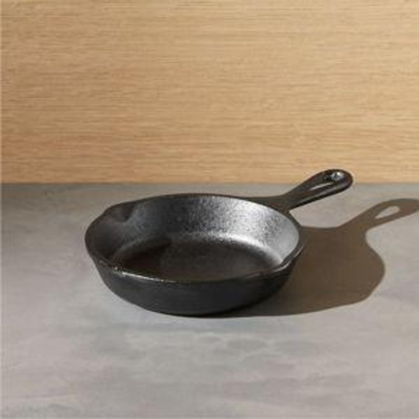 Lodge Mini Cast Iron Skillet 5"