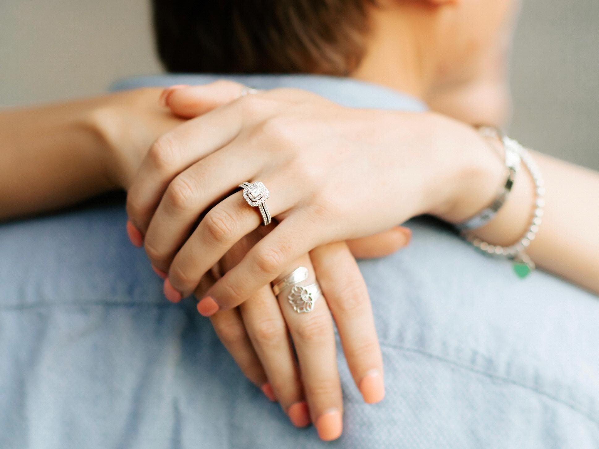 The Wedding Website of Emma Thompson and Adam Rice