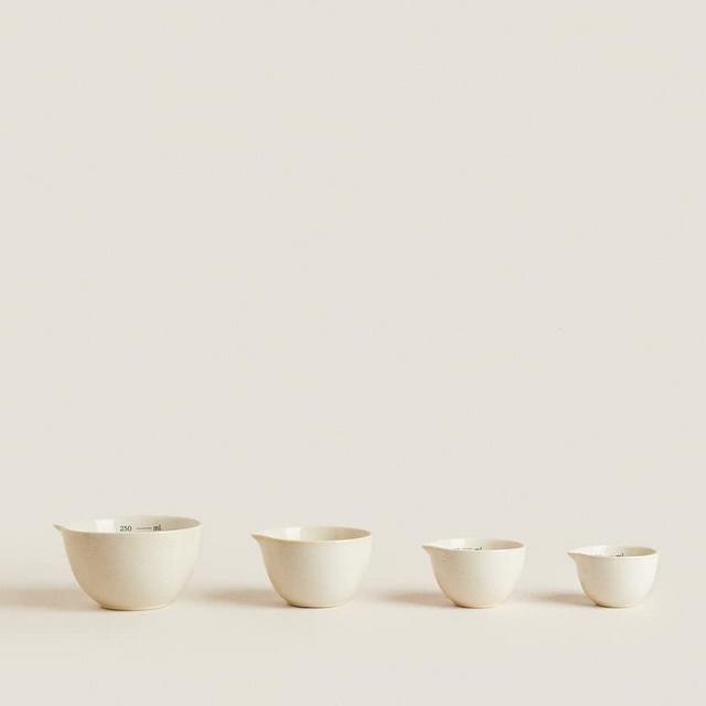 Small Measuring cups