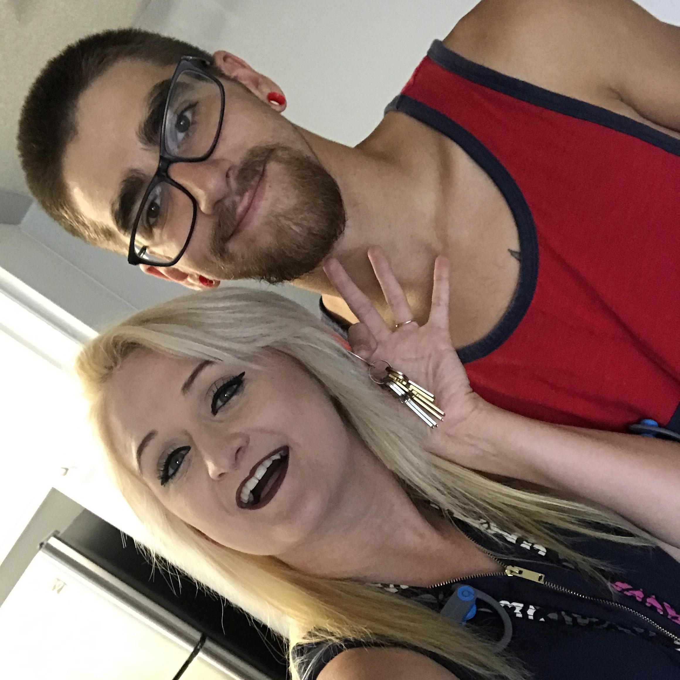 Got the keys to our apartment in Cali!!