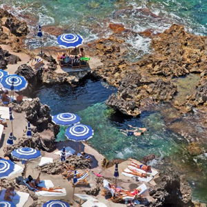 Capri Beach Club Chairs & Lunch