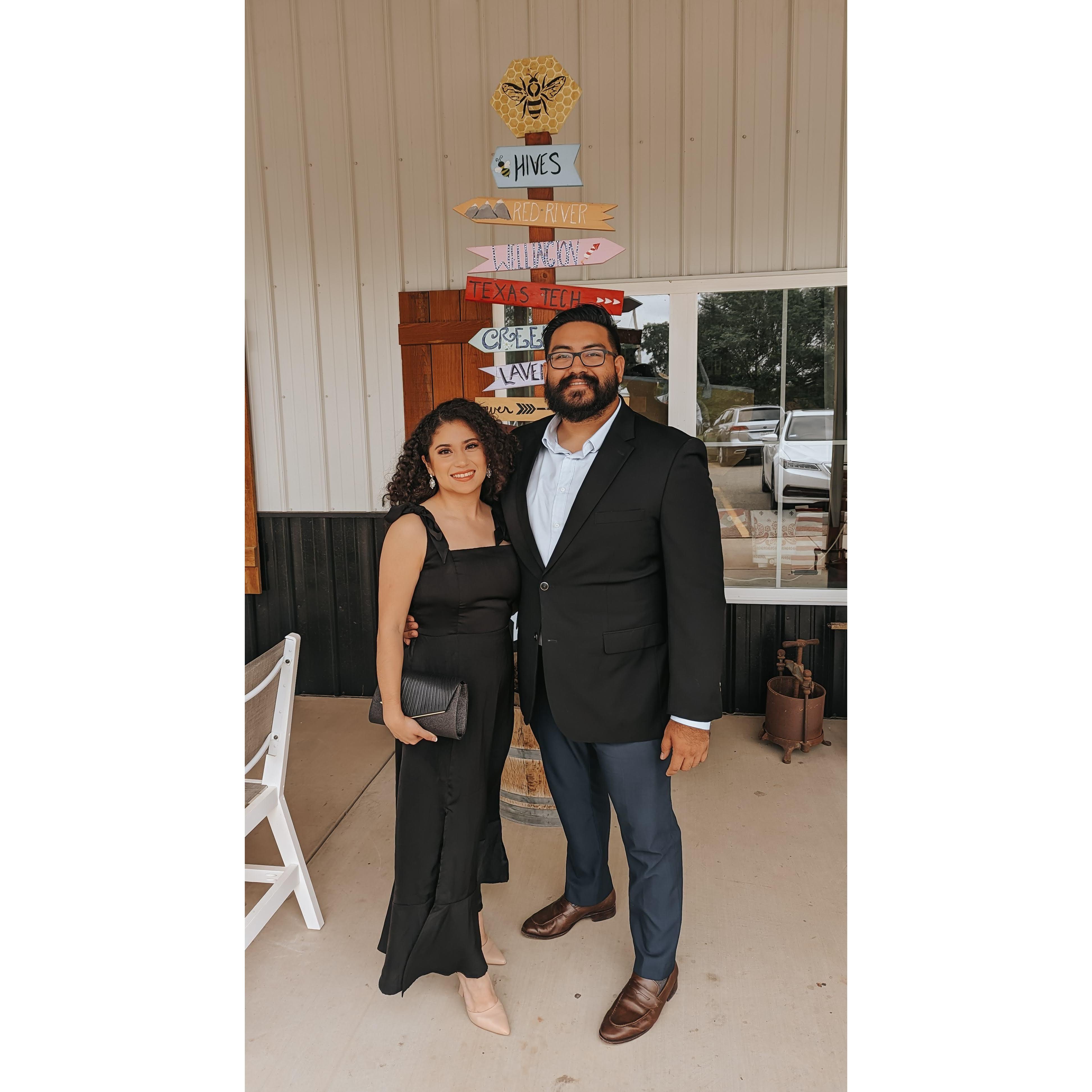 Visiting Canyon, TX for friends' wedding. Visitando Canyon, TX para la boda de nuestros amigos.