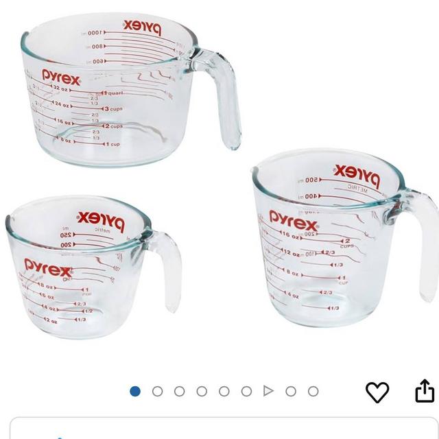 Pyrex Essentials (3-Pack) Glass Measuring Cups Set, (1, 2 & 4 Cup) Measuring Cups For Prepping, Baking and Cooking, Preheated Oven, Dishwasher, Freezer, and Microwave Safe