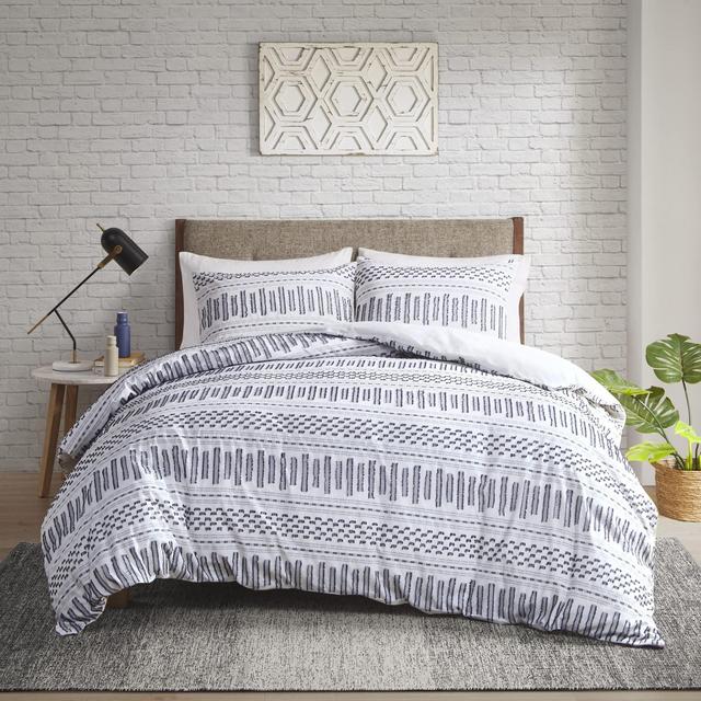 INK+IVY 100% Cotton Comforter, Clipped Jacquard Stripes Modern Luxe All Season Down Alternative Bed Set with Matching Shams, King/Cal King, Rhea Off-White/Navy Geometric Clipped Jacquard 3 Piece