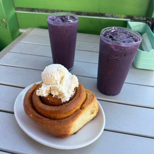 Breakfast for 2!