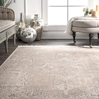 Vintage Medallion Cantrell Fringe Area Rug