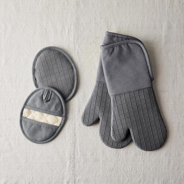 Silicone Oven Mitts and Pot Holders Set (blue)