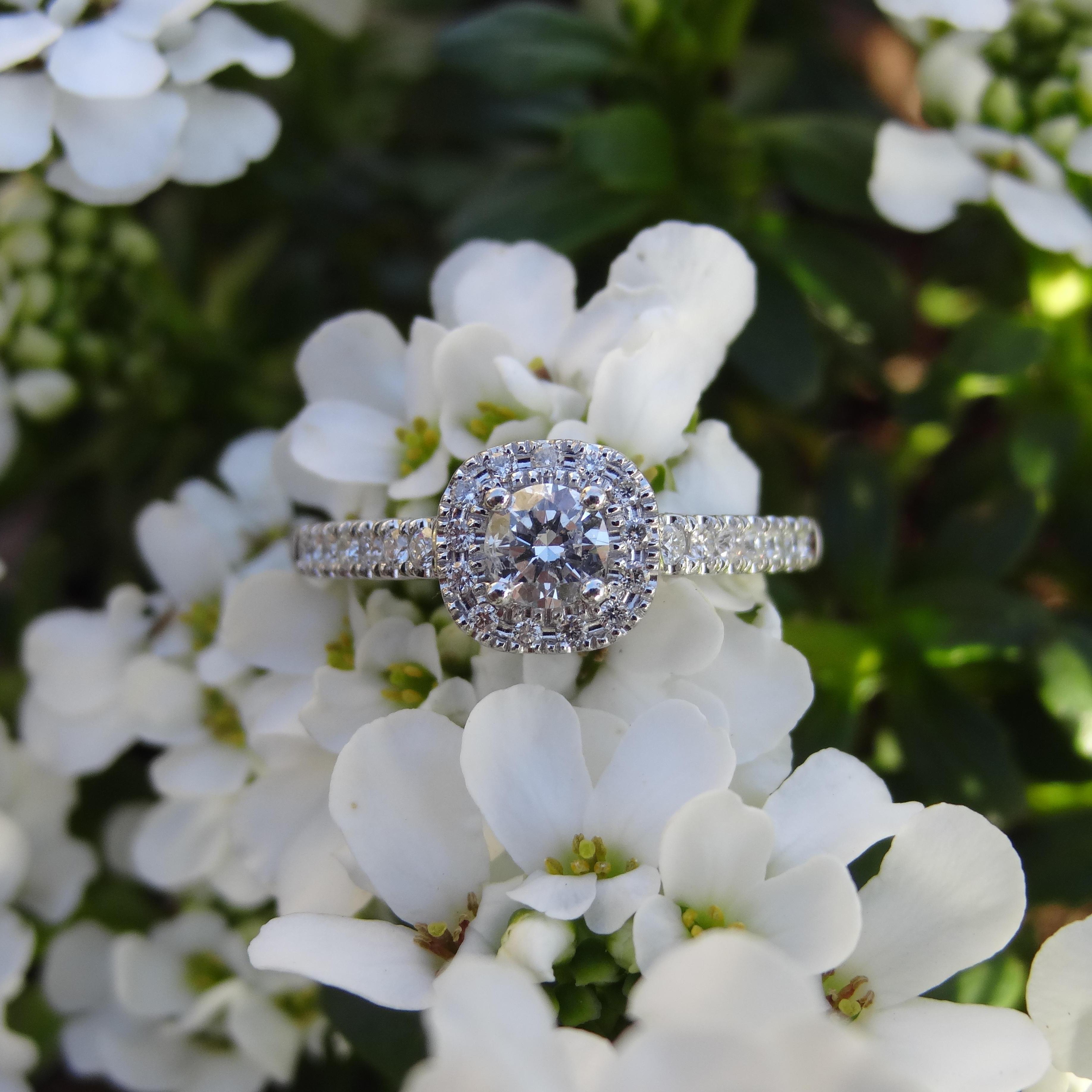 The beautiful ring Josh proposed with
