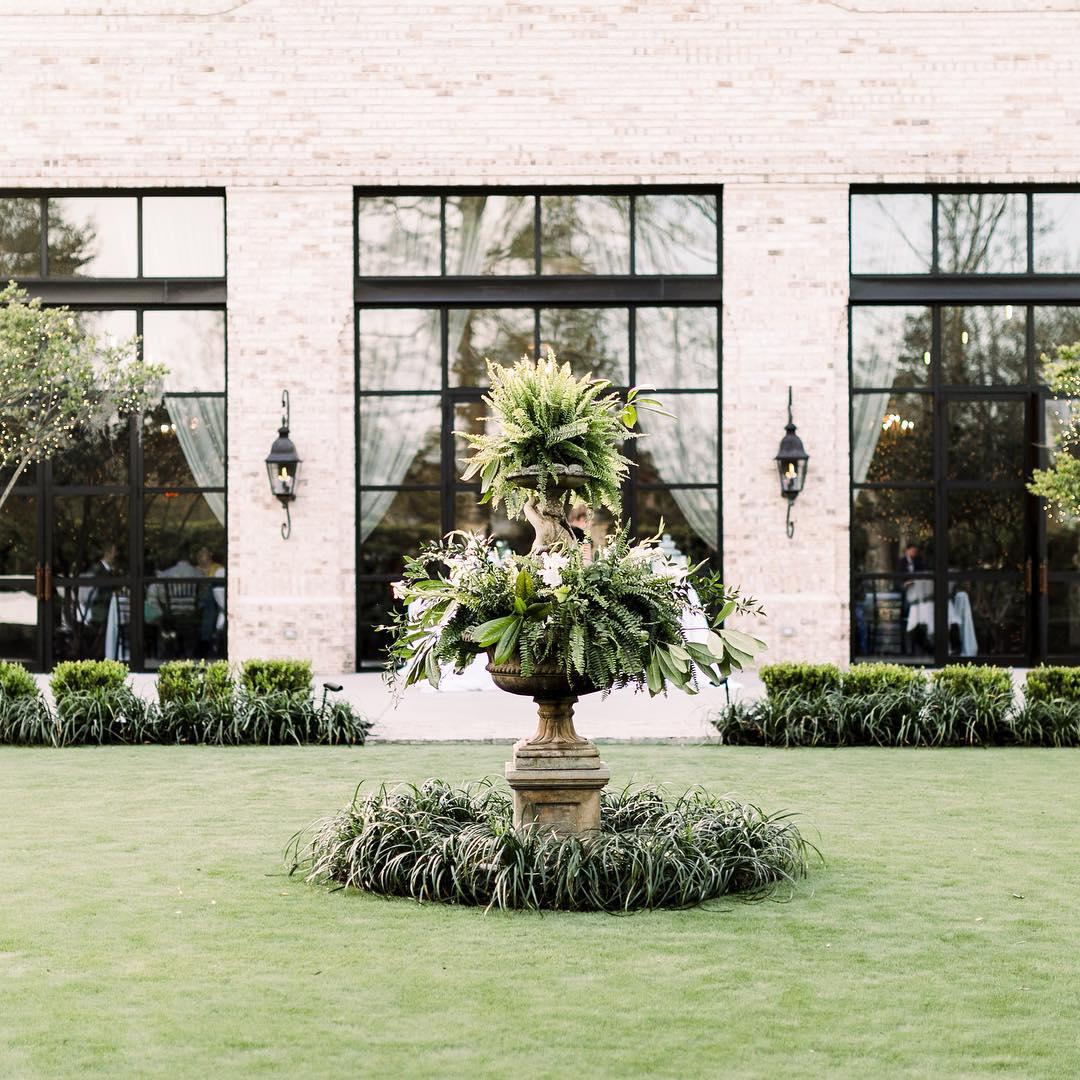The Wedding Website of Emma Baldwin and Bo Baldwin
