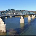 Walnut Street Bridge