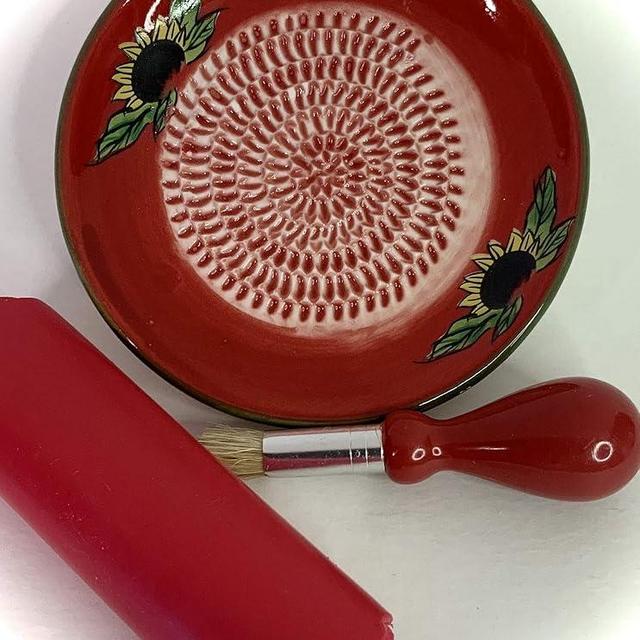 BonCera, All-in-one 4pcs Premium Ceramic Garlic Grater Set - HandMade, Red Sunflower Design Grater Plate w/Garlic Peeler, Gathering Brush, Display Stand, It's also grating Turmeric, Ginger, and more,.