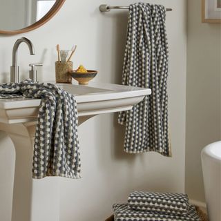 Organic Mosaic Bath Towel