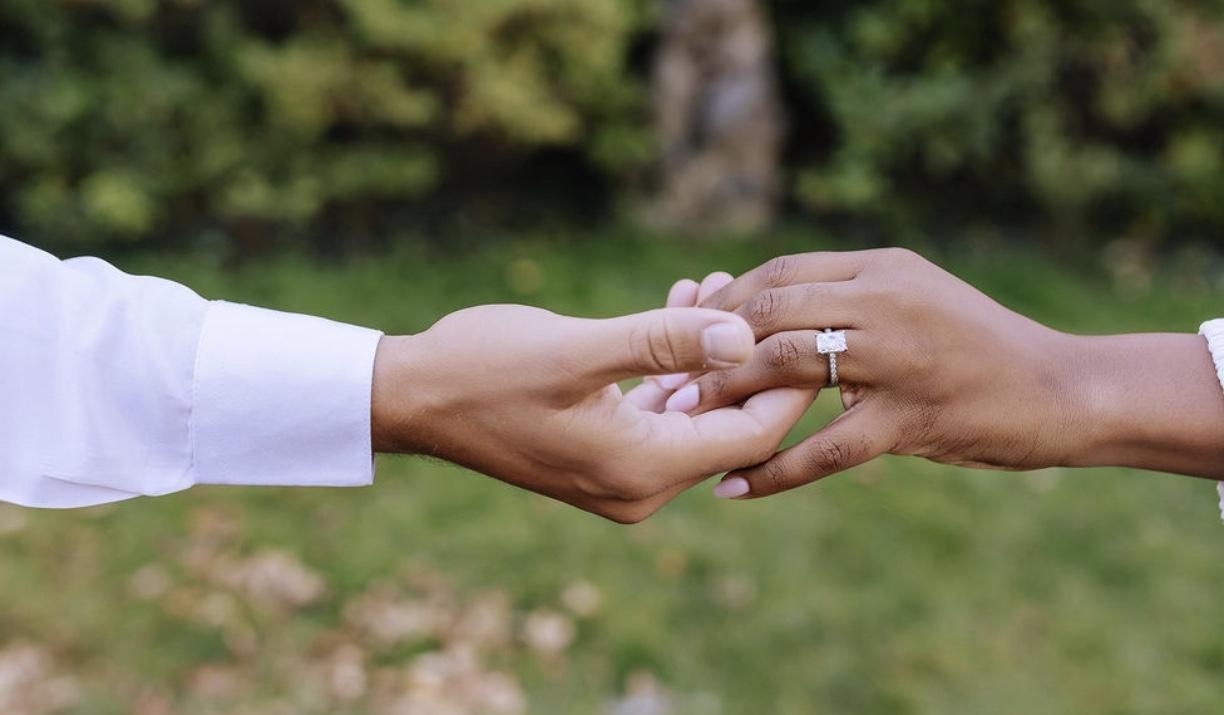 The Wedding Website of Tanasia Weaver and Devon Lojik-Harvey