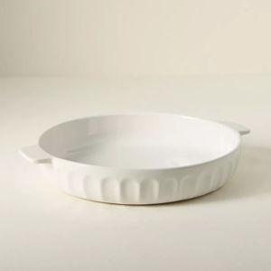 The Latte Stoneware Pie Dish: Amelie Edition