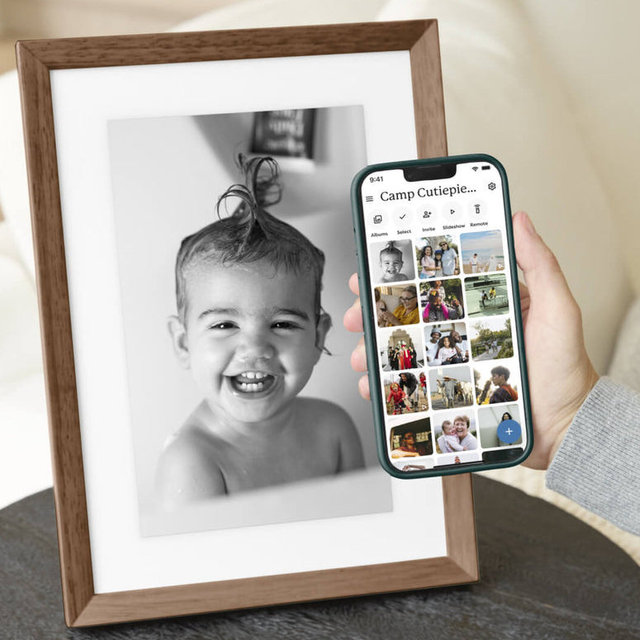 Skylight Frame 2 | Digital Picture Frame | 10” in Walnut