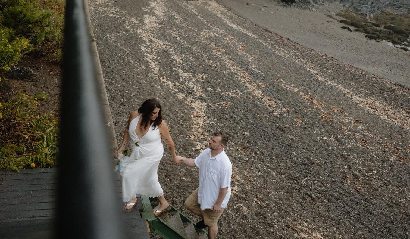 The Wedding Website of Taylor Frost and Taylor Grey