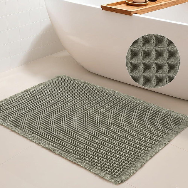 DWCN Olive Green Waffle Bathroom Mat, Boho Bath Rugs Super Absorbent Non Slip Bath Mats for Bathroom Floor, Ultra Soft Farmhouse Shower Mats for Tub and Shower, 20 x 32 Inch