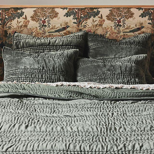 Lustered Velvet Alastair Quilt