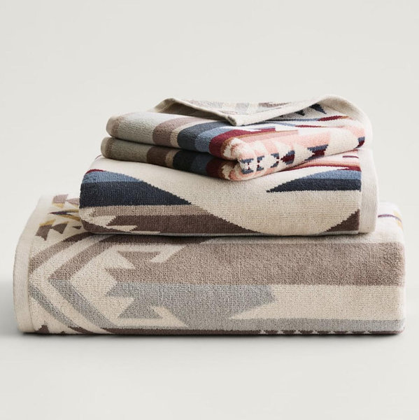 WHITE SANDS TOWEL COLLECTION