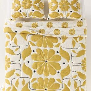 McKenzie Parrott Floral Threads Cotton Floral Printed Quilt- KING
