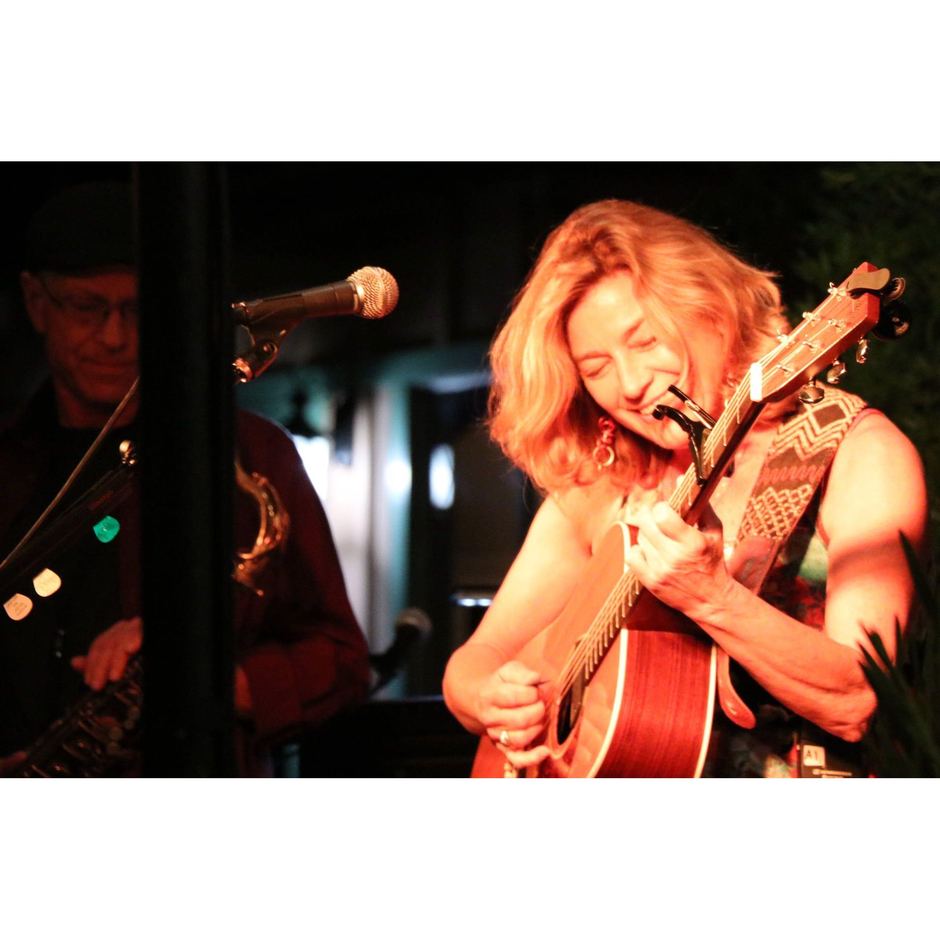 Digging in with my wonderful Joni Mitchell inspired band, Dreamland.