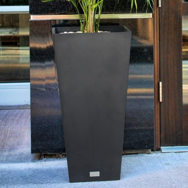 Allam Plastic Pot Planter