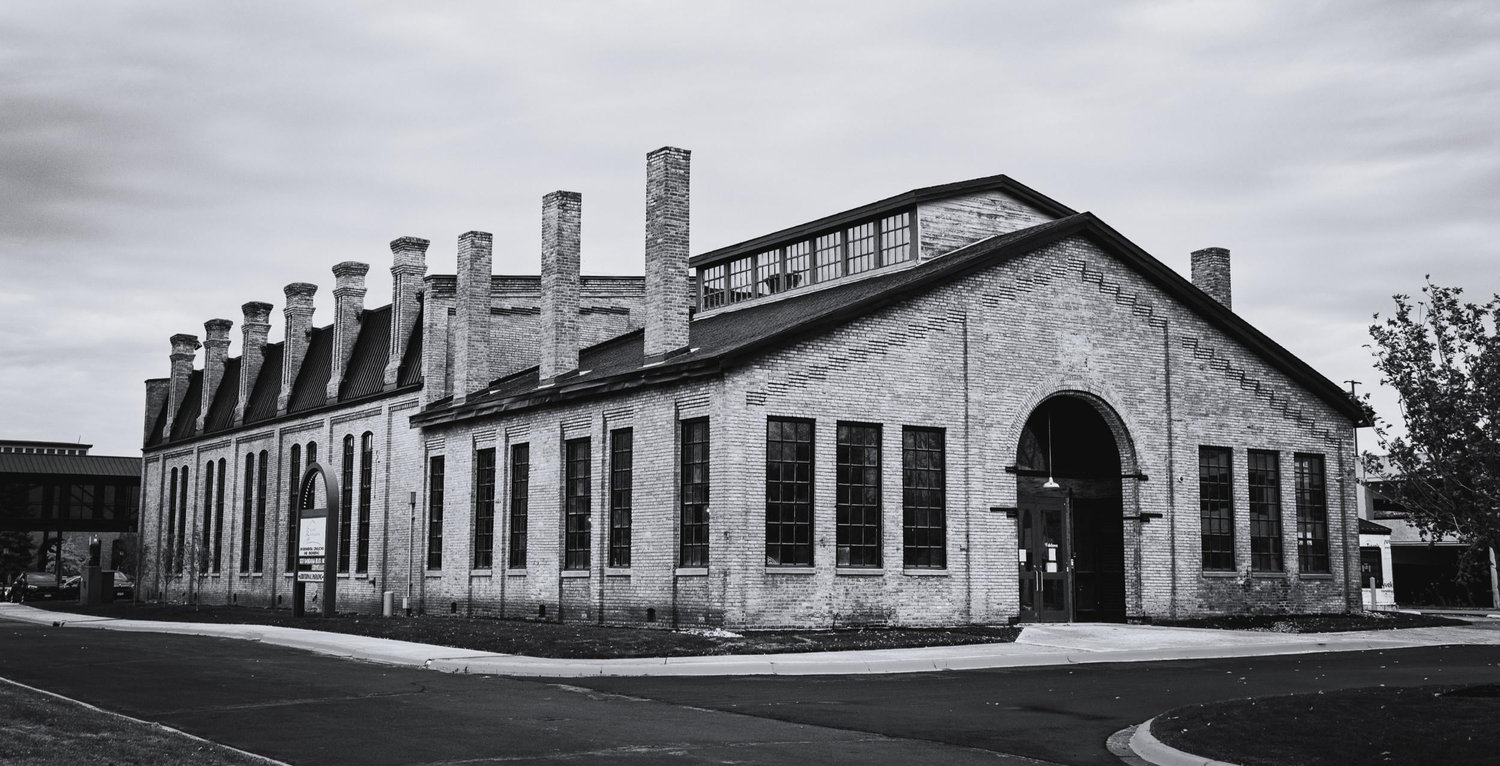 The Wedding Website of Amanda Chen and Austin Deel