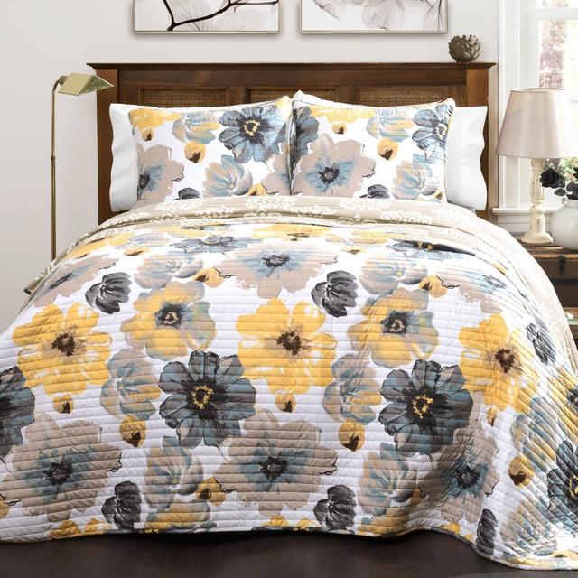 Leah Quilt 3 Piece Set (King)Yellow/ Gray - Lush Décor