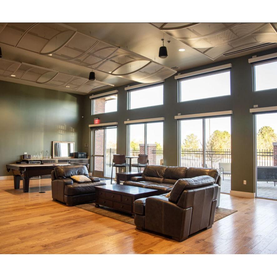 Man Cave🤵
