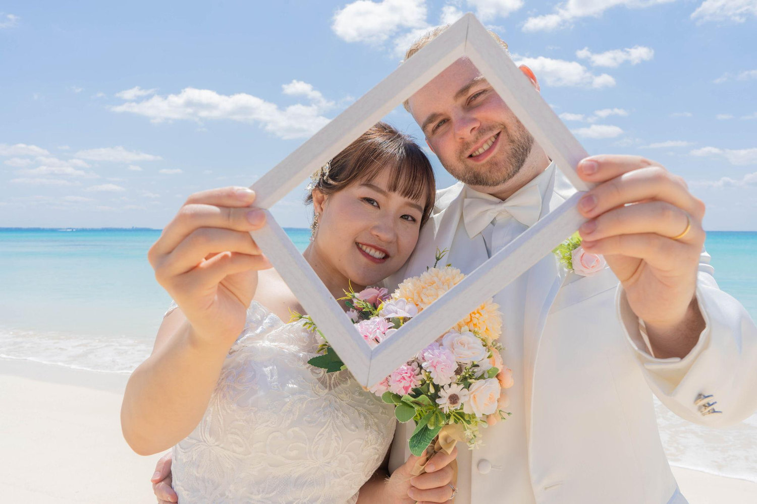 The Wedding Website of Lee Vassallo and Hikaru Nada