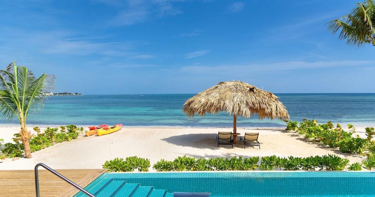 The Wedding Website of Emerson Loza and Devyn Fuqua