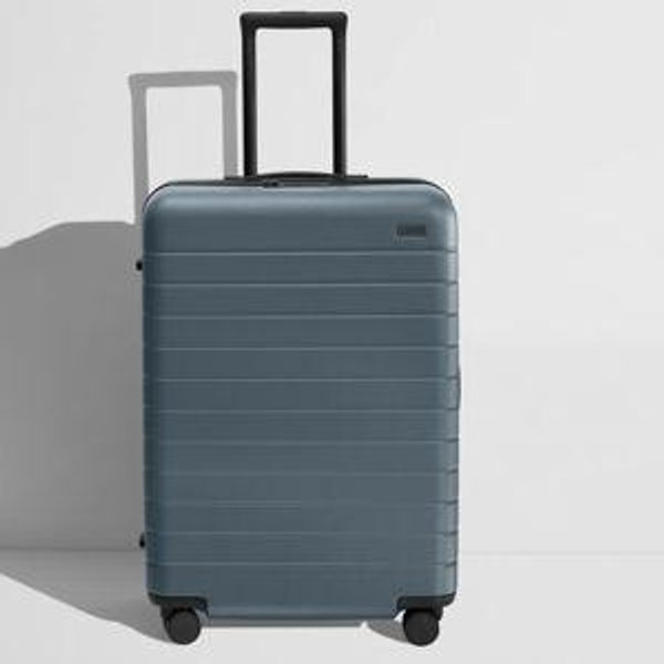 Expandable Medium Suitcase | Away