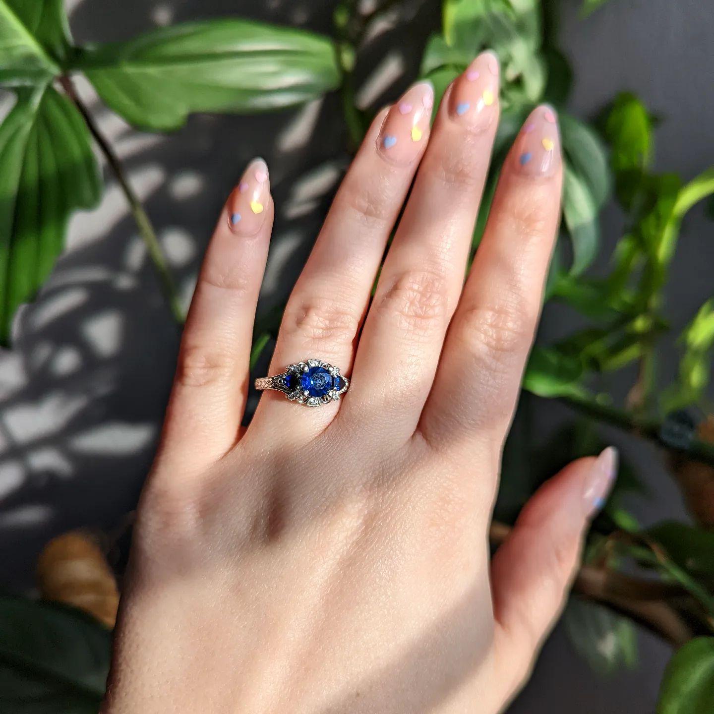 Let's hear some commotion for the ring!