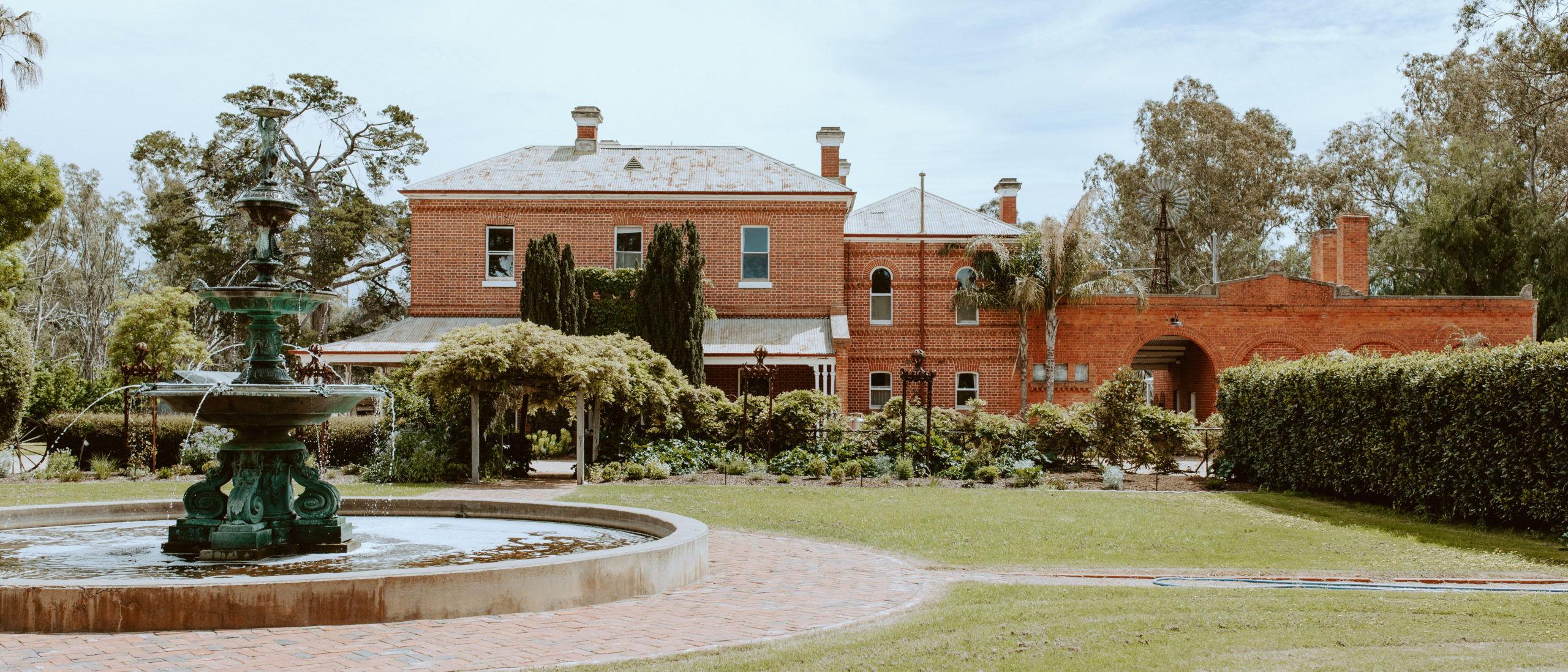 The Wedding Website of Daniel Trace and Alarna Sinclair