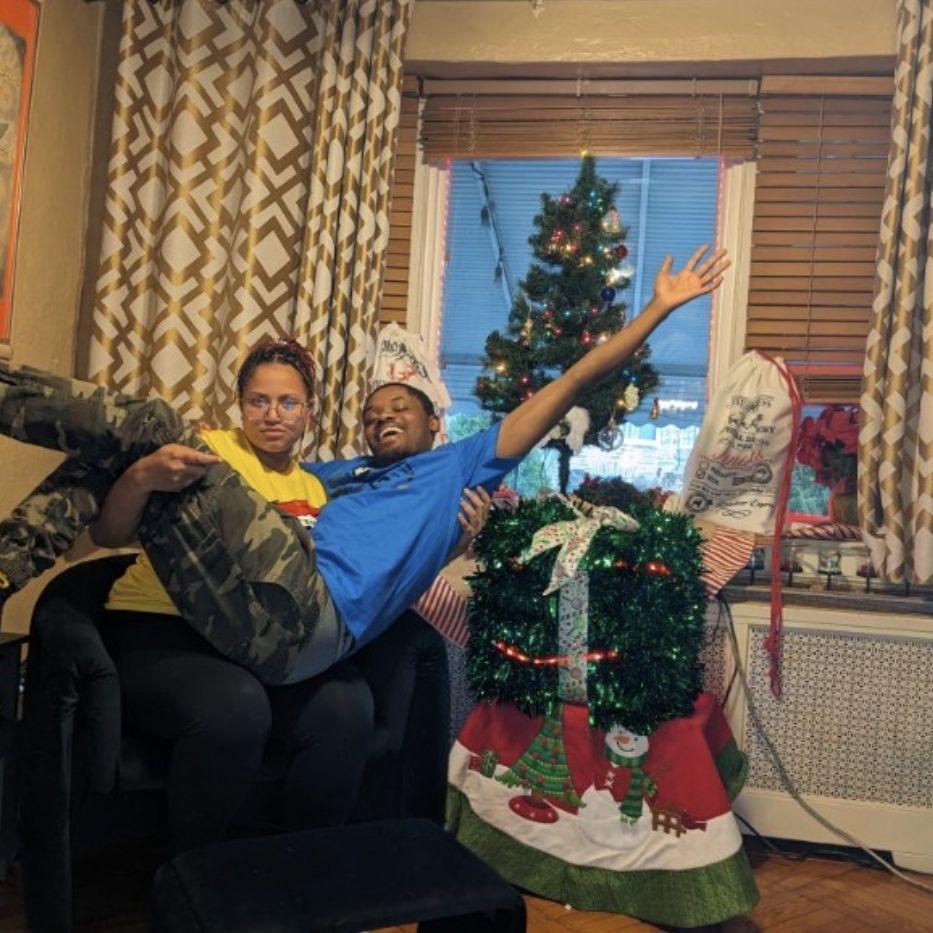 Nonchalant Christmas photo
