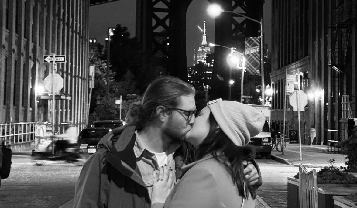 The Wedding Website of Vivienne McCone and Nathan Henry