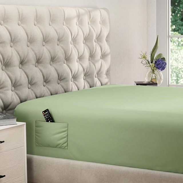 DREAMCARE King Fitted Sheet Only - Extra Deep Pocket Fitted Sheet - Fits up to 21 inch Mattress - Deep Pocket King Sheets - Hotel Luxury - Oeko-Tex Certified Sheets - Sage Green