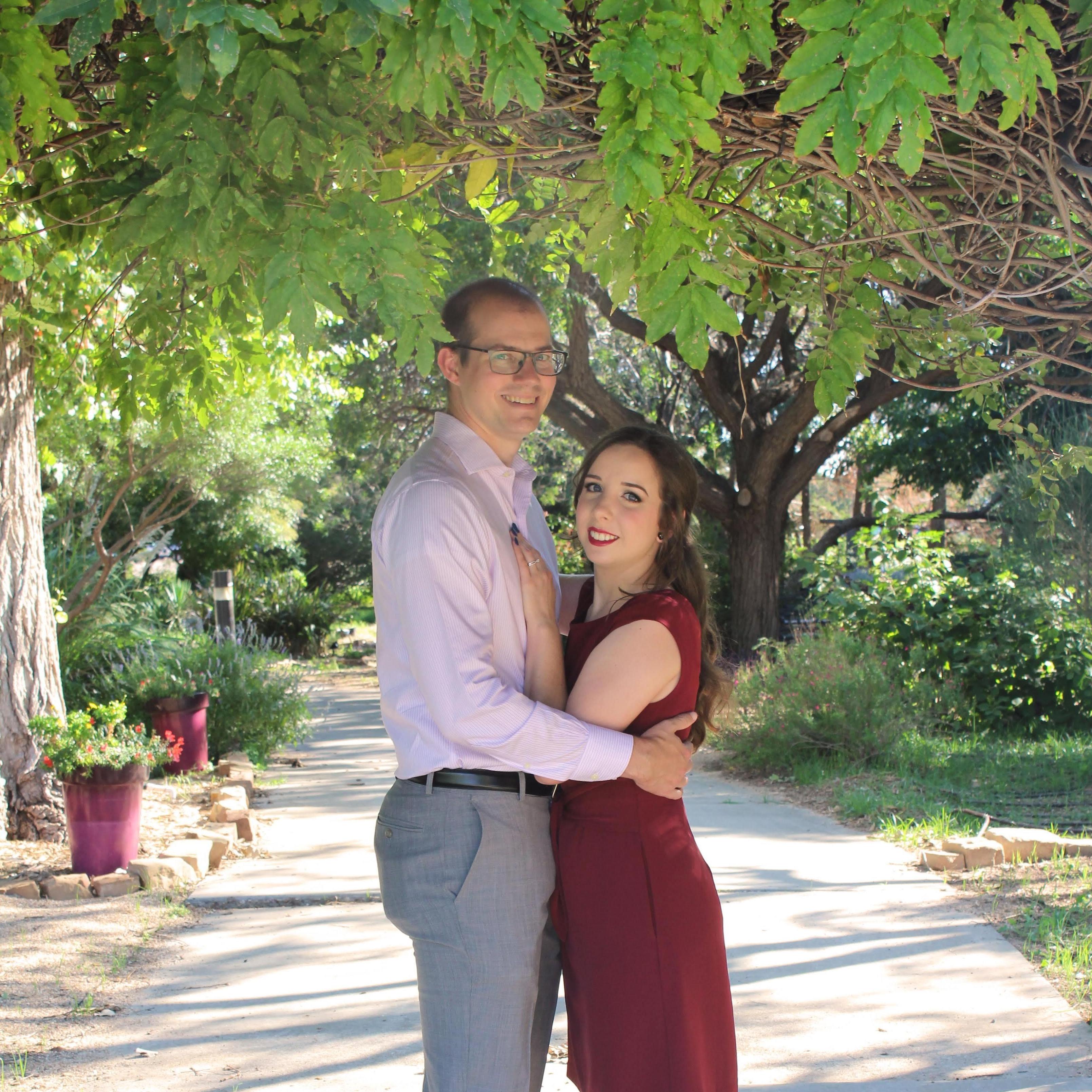 Engagement Photos by Pashmina Photos